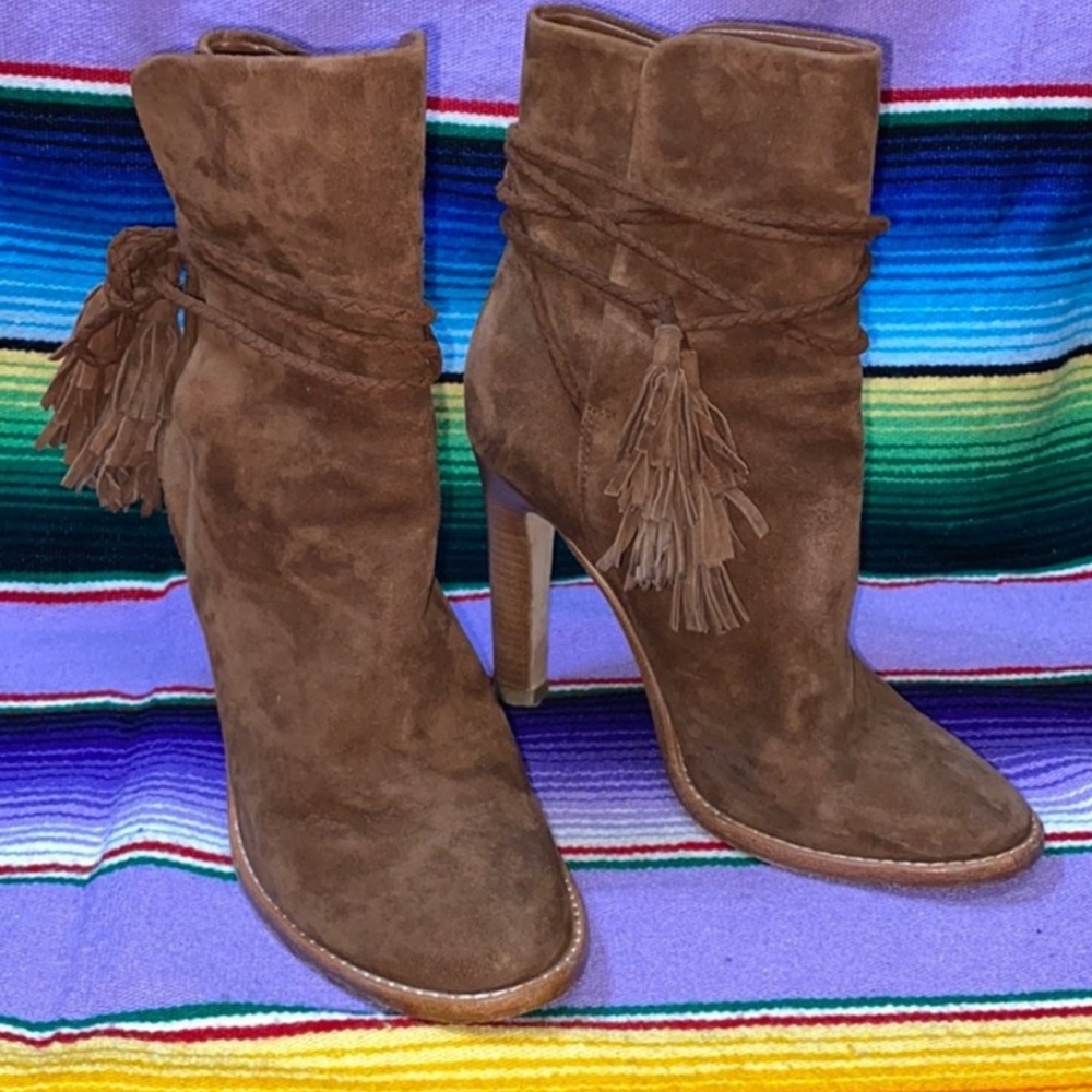 Joie Chap ankle high heeled suede booties